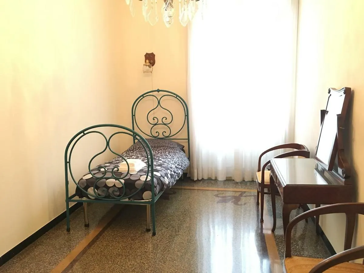 La Casa Di Sara Apartment Genoa Italy